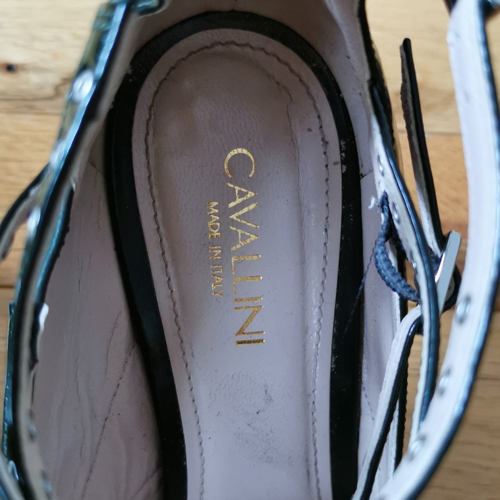 High heel - Picture 3 of 4